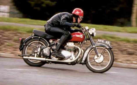 1952 Ariel Square Four Image